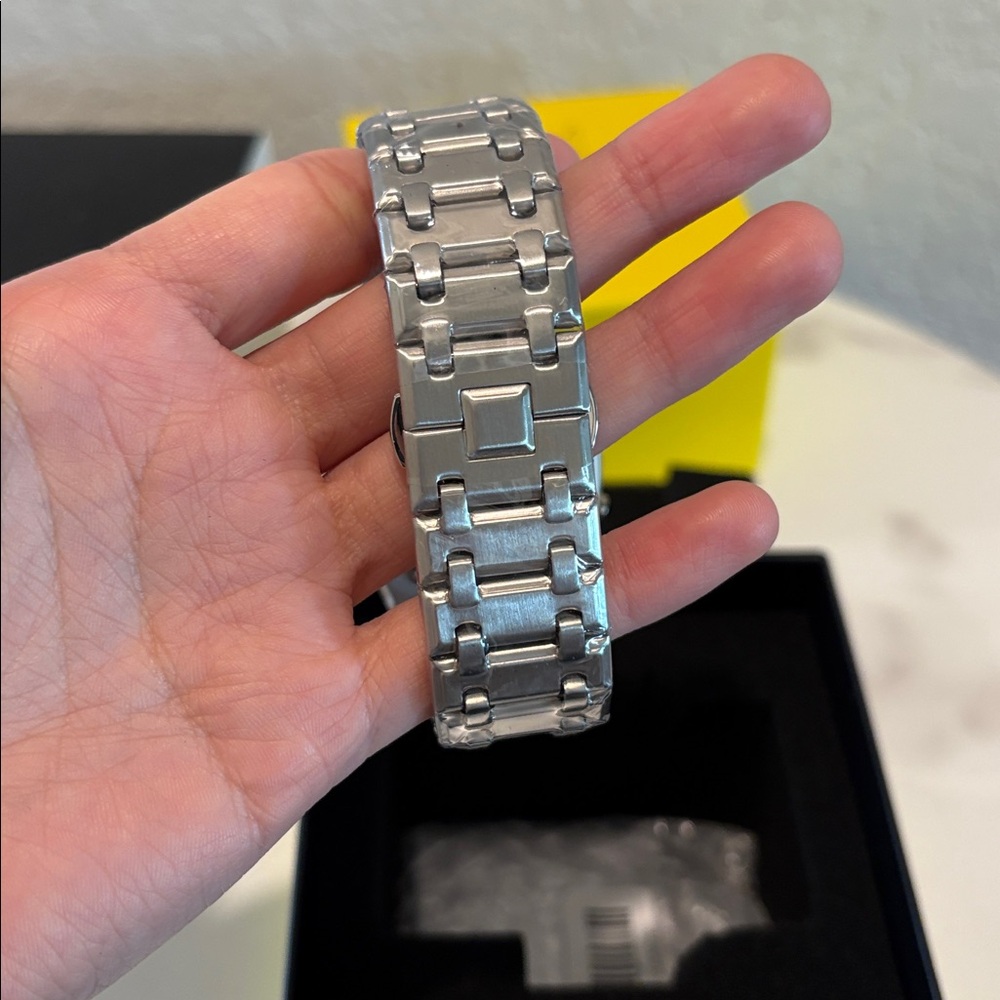 NWT Activa X Invicta Digital Unisex Watch - 45.5mm, Silver - Picture 7 of 10